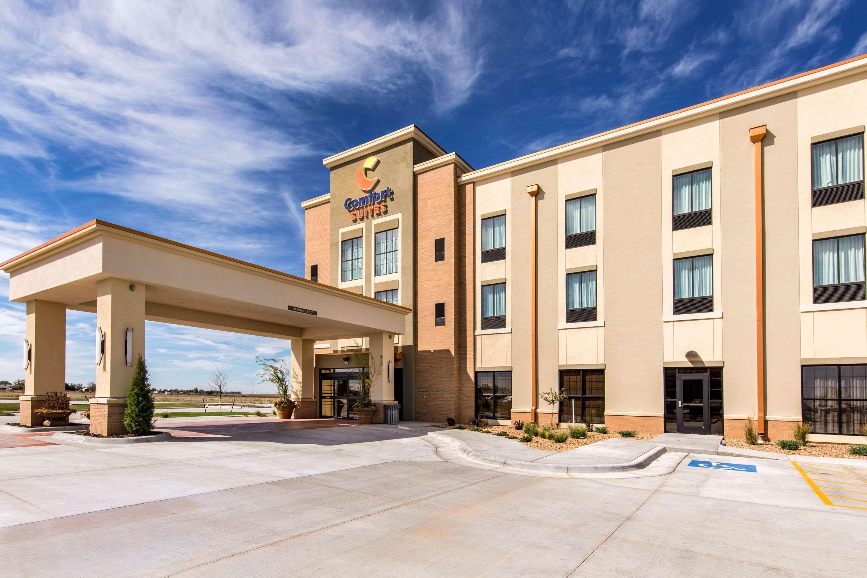 Comfort Suites Liberal Bagian luar foto